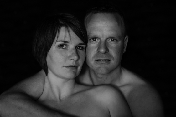 Liefde en familie fotografie in tijdloos zwart wit door fotograaf Adrielle de Voogd uit Middelburg Zeeland